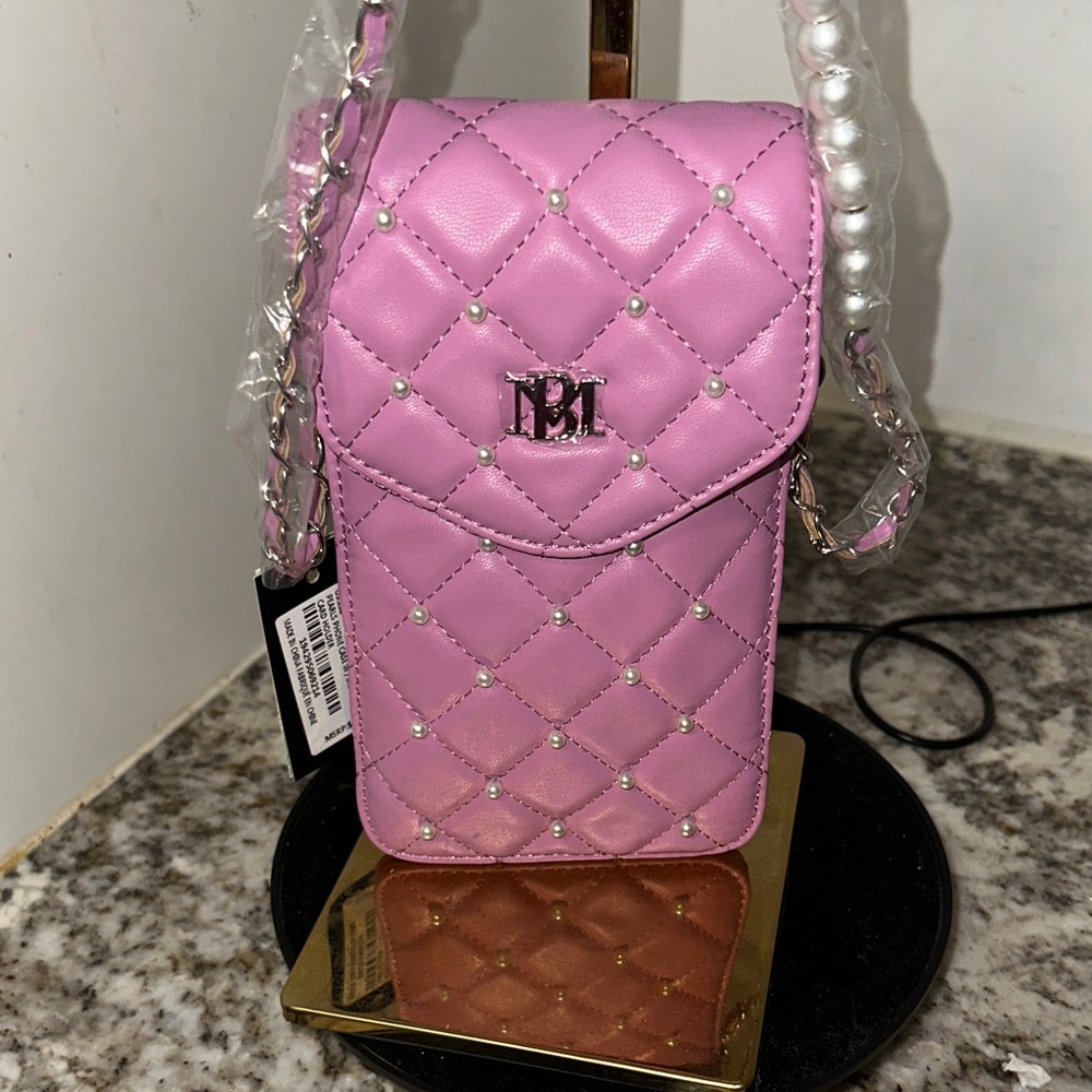 BADGLEY MISCHKA | Pink Quilted Crossbody Bag with card holder | NWT